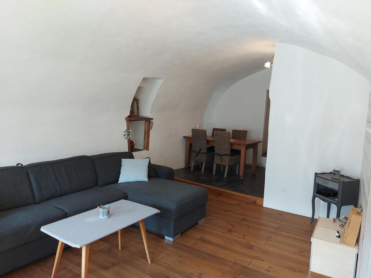 Appartement vouté en Gruyère dans l'Intyamon Enney Exterior foto