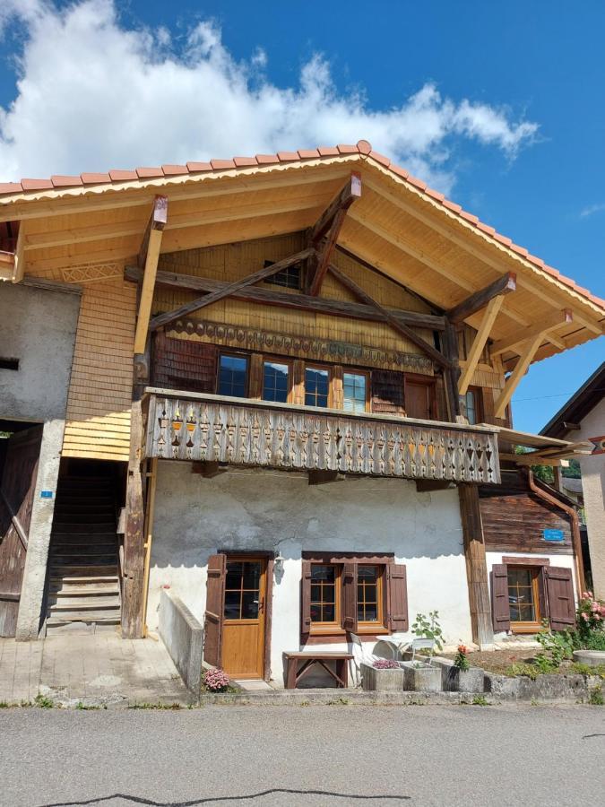 Appartement vouté en Gruyère dans l'Intyamon Enney Exterior foto